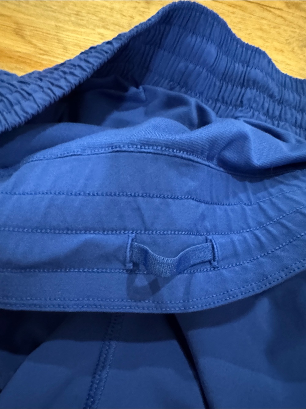 lululemon athletica Hotty Hot 2.5” Women's Athletic Shorts - Cobalt Blue - Picture 3 of 5